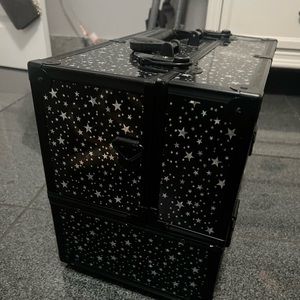 Travel makeup case organizer